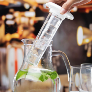 Ąsotis su ledo kubelių vamzdeliu - 1,6 L