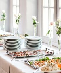 Salė ir švediškas stalas